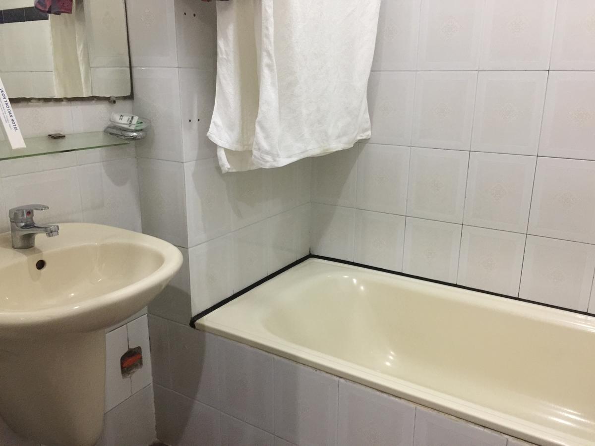 Hanh Phuc Hotel Thành Pho Ho Chí Minh Esterno foto